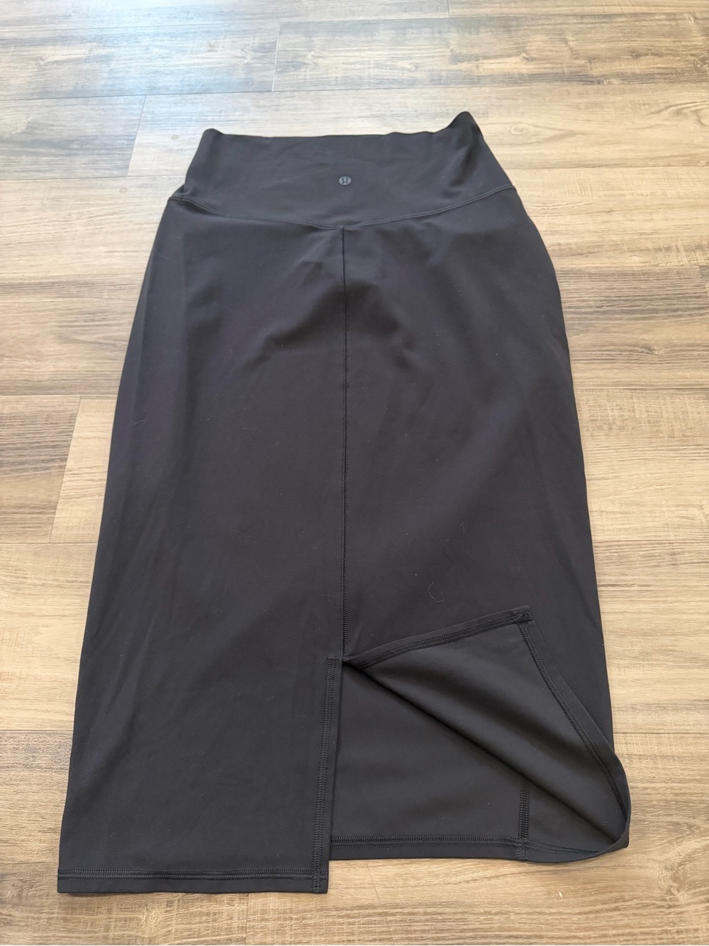 lululemon athletica Nulu Slim-Fit High-Rise Skirt - Picture 5 of 11